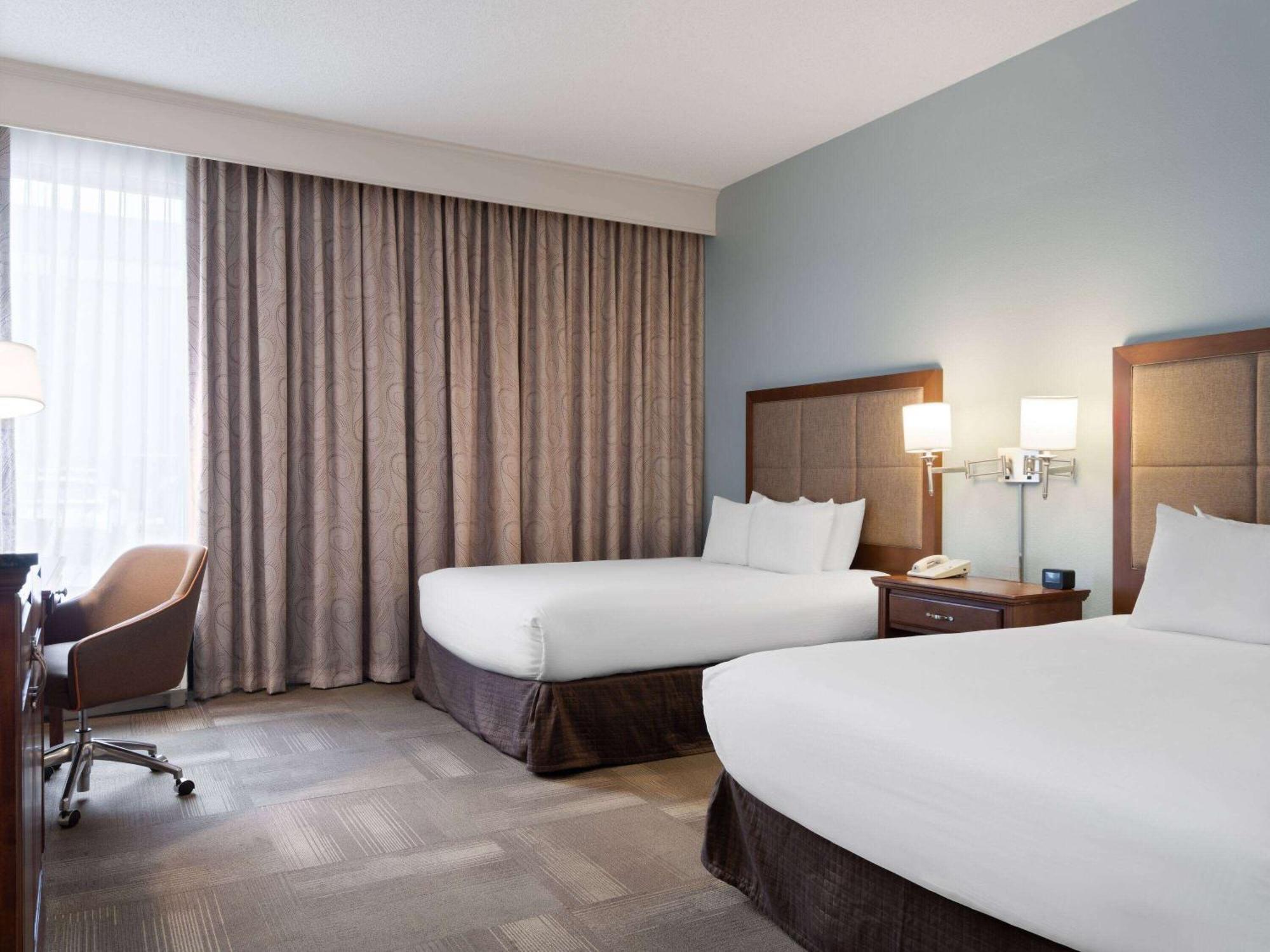 Wingate By Wyndham St Louis Airport Hotel Saint Ann ภายนอก รูปภาพ