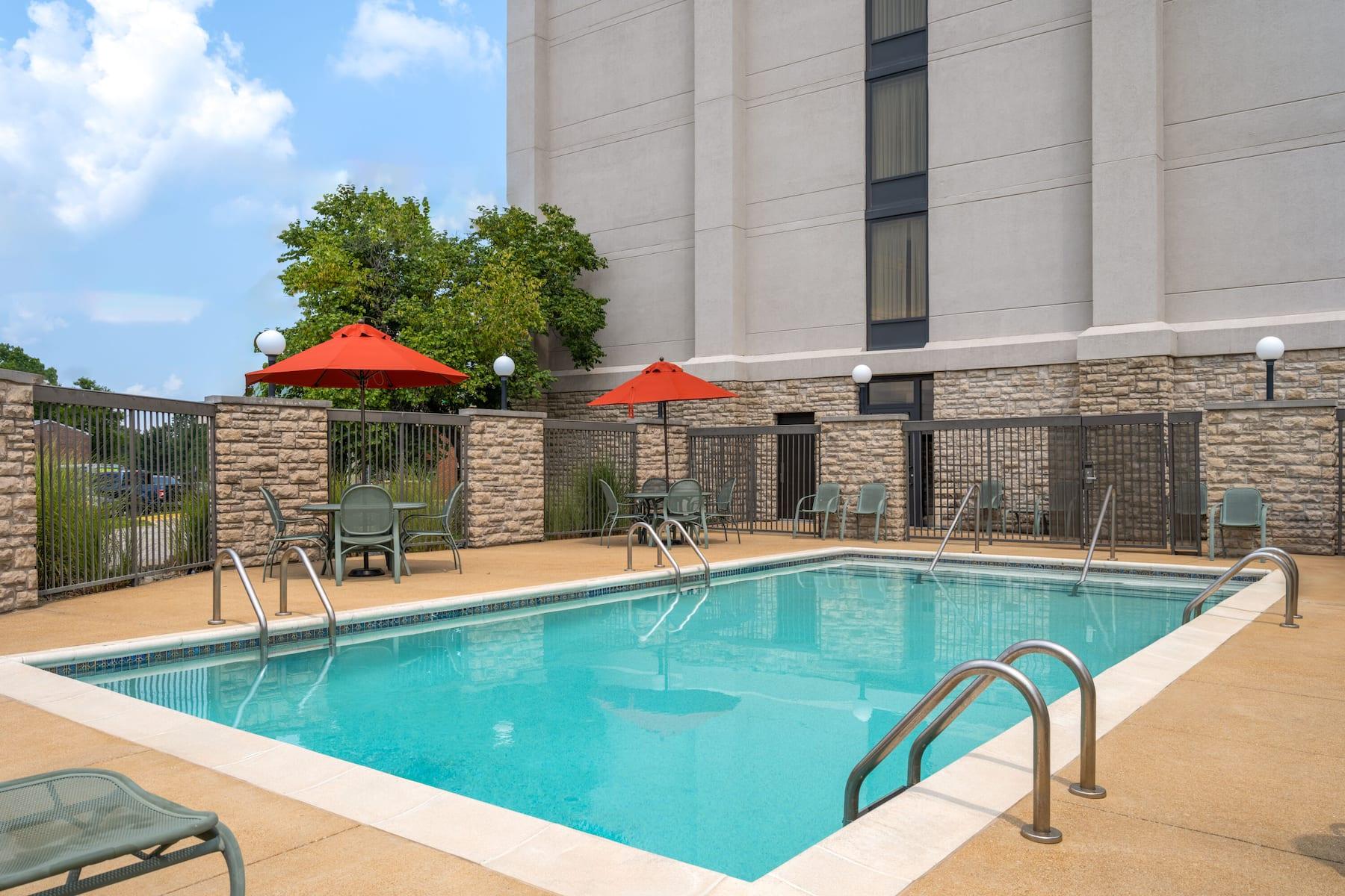 Wingate By Wyndham St Louis Airport Hotel Saint Ann ภายนอก รูปภาพ