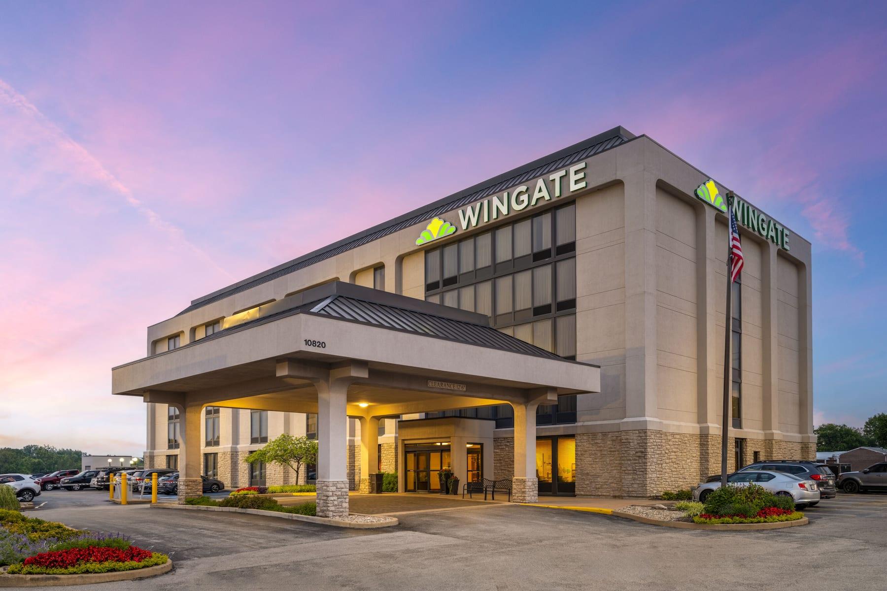 Wingate By Wyndham St Louis Airport Hotel Saint Ann ภายนอก รูปภาพ