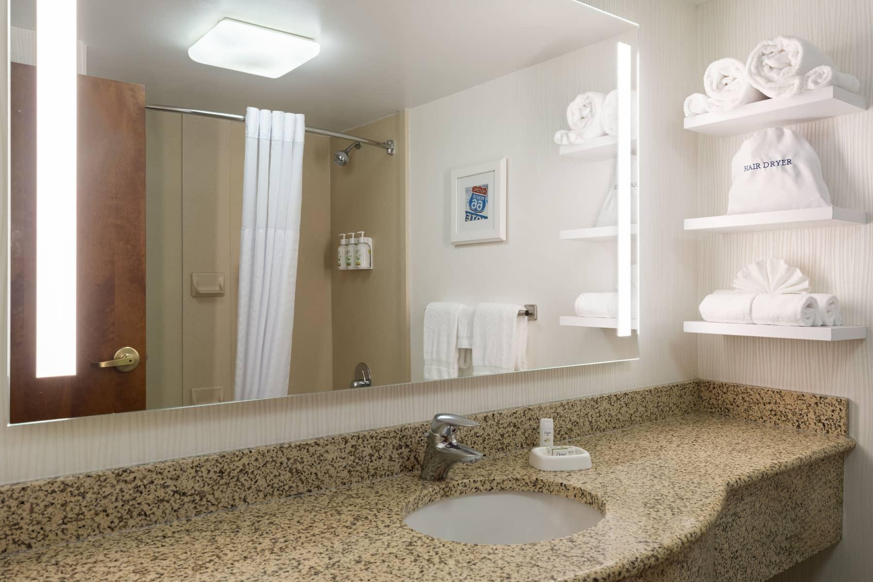 Wingate By Wyndham St Louis Airport Hotel Saint Ann ภายนอก รูปภาพ